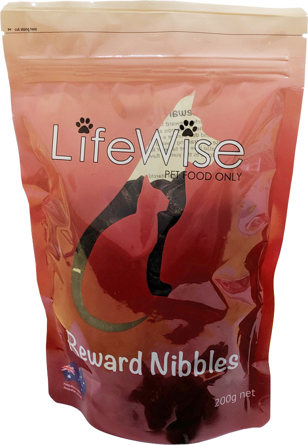 LifeWise Kangaroo Reward Nibbles Treats for Dogs and Cats
